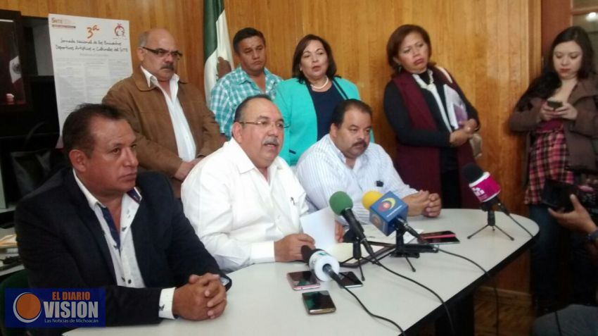 Sección 18 del SNTE Michoacán realiza actividades en el marco del Centenario de la Constitución 