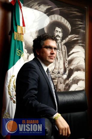 Ríos Piter se va del PRD