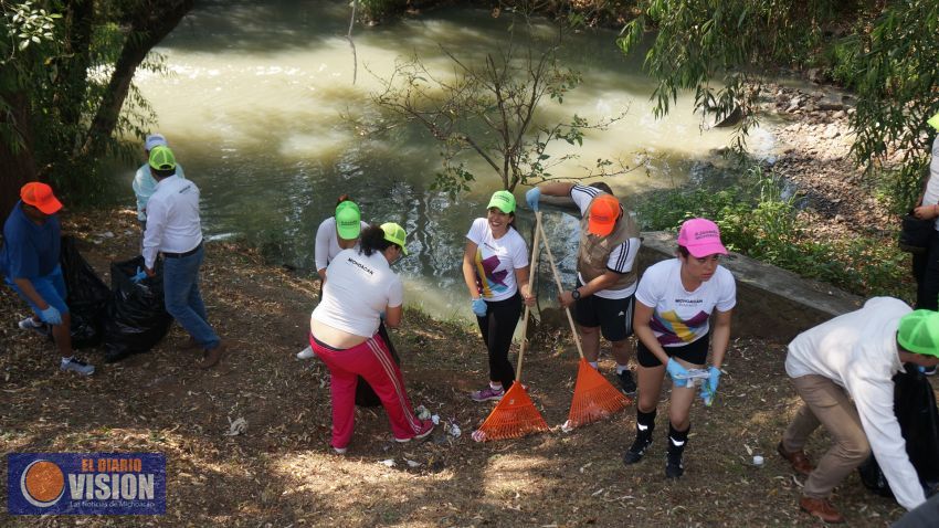Jóvenes limpian Michoacán, reaIizan la segunda jornada 