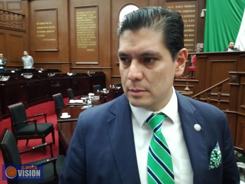 Ernesto Núñez en desacuerdo con la distribución de las diputaciones plurinominales