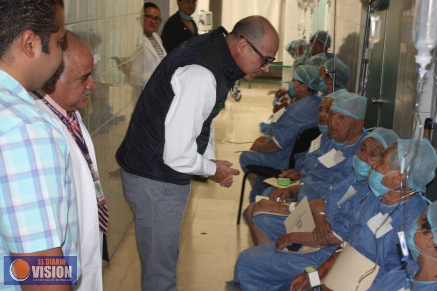 Devuelve IMSS Michoacán la vista a más de 3 mil adultos con cirugía de cataratas