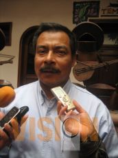 Librado Martínez solicitará licencia al Congreso para contender por la presidencia municipal de Uru