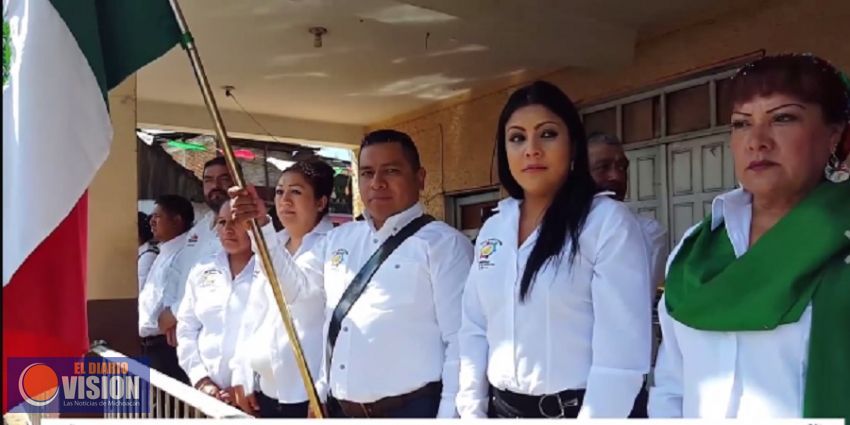Desfile Cívico conmemorativo al 207 Aniversario de la Independencia en la comunidad de La Mojonera
