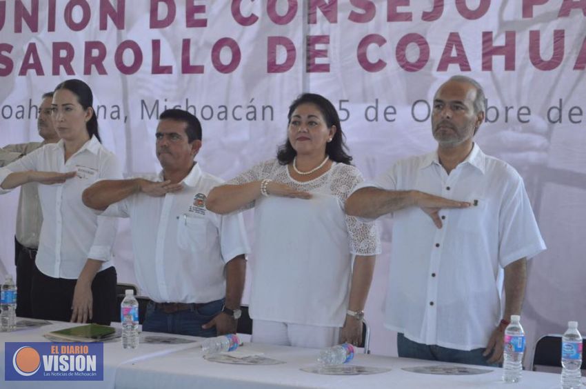 Celebra Coahuayana primer aniversario de municipio modelo