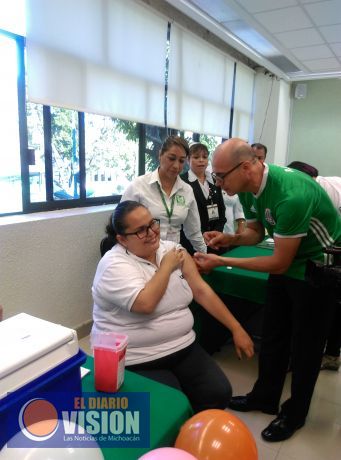 Duplica IMSS Michoacán a 532 mil 120 dosis de vacunación para hacer frente a influenza