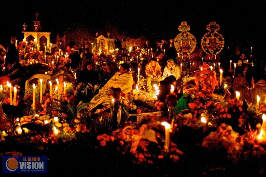 Ven a Michoacán y vive las diferentes experiencias que te ofrece la Noche de Muertos: Sectur 