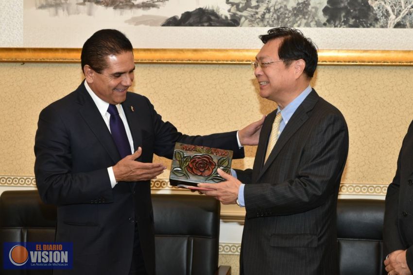 Establece Silvano Aureoles lazos de cooperación con China  