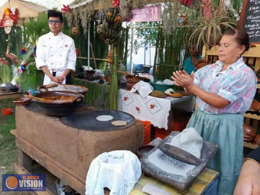 Sectur Michoacán, reconoce a Cocineras Tradicionales en el Día Nacional de la Gastronomía Mexicana