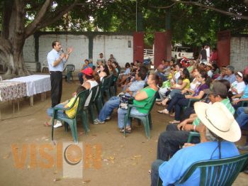 Tenemos que darle valor agregado a los productos michoacanos: Marko Cortés