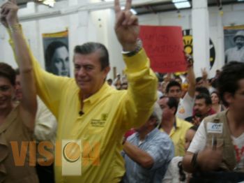 Pronunciamiento de Red de Jóvenes con Enrique Bautista