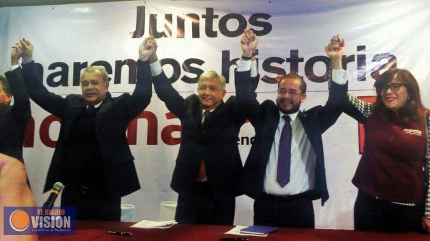 Fausto Vallejo a un paso de Morena, tras formalización de coalición "Juntos haremos Historia"