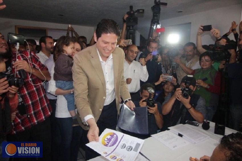 Celebra Alfonso Martínez, resolución del IEM para Independientes