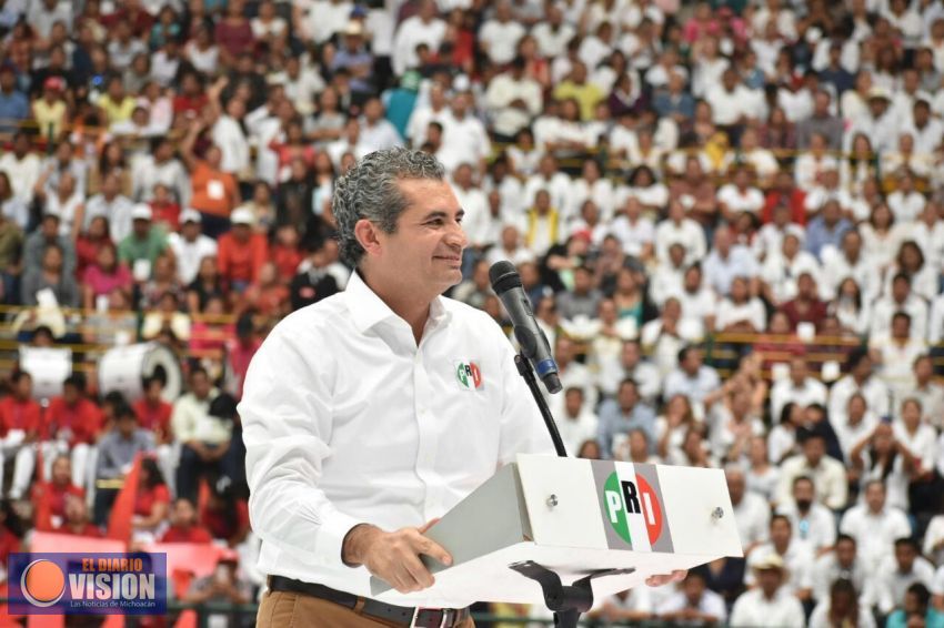 Se va Ochoa Reza de la dirigencia del PRI; Rubén Moreira sería el sucesor