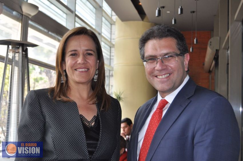 Zavala y Ríos Piter descartan declinación y candidato independiente presidencial único