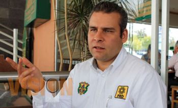 Abren puertas perredistas a candidato ciudadano