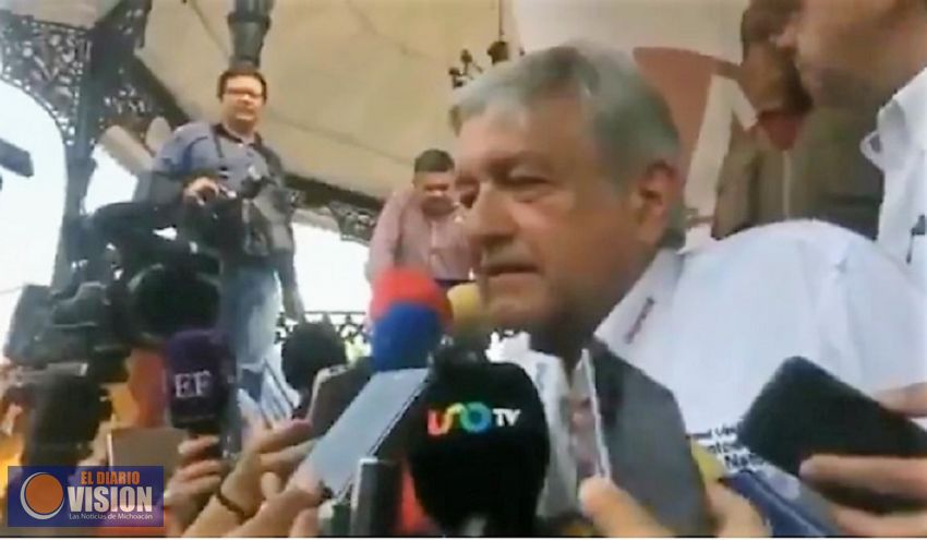 Peña manda a Slim a frenar mi candidatura: AMLO