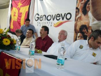 Se registra Genovevo Figueroa ante el PT con la fórmula del Día  