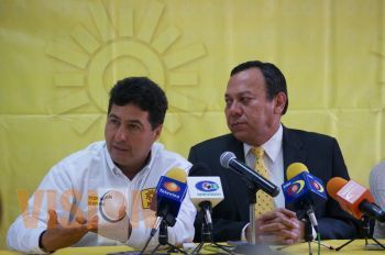 Presenta el líder nacional del PRD la lista de candidaturas plurinominales