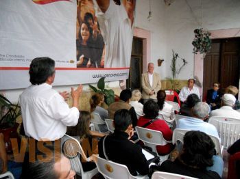 Se reúne Figueroa Zamudio con vecinos del barrio de La Merced