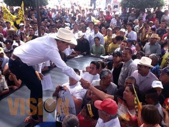 Silvano Aureoles compromete mayores para el bajio michoacano
