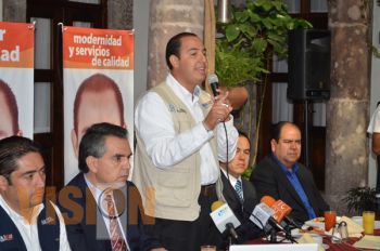 Marko Cortés presenta su plan de gobierno por Morelia
