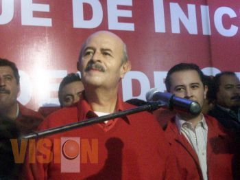 Denuncian acopio panista de credenciales de elector