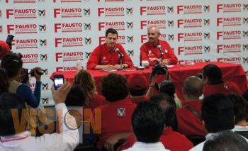 Entrega Fausto Vallejo Figueroa ante el IEM su Declaración Patrimonial