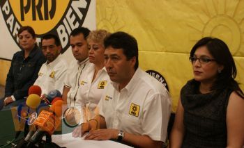 Responsabilidad de reconstruir el PRD desde sus gobiernos locales: Víctor Báez