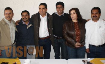 Limaron asperezas Selene Vázquez y Silvano Aureoles