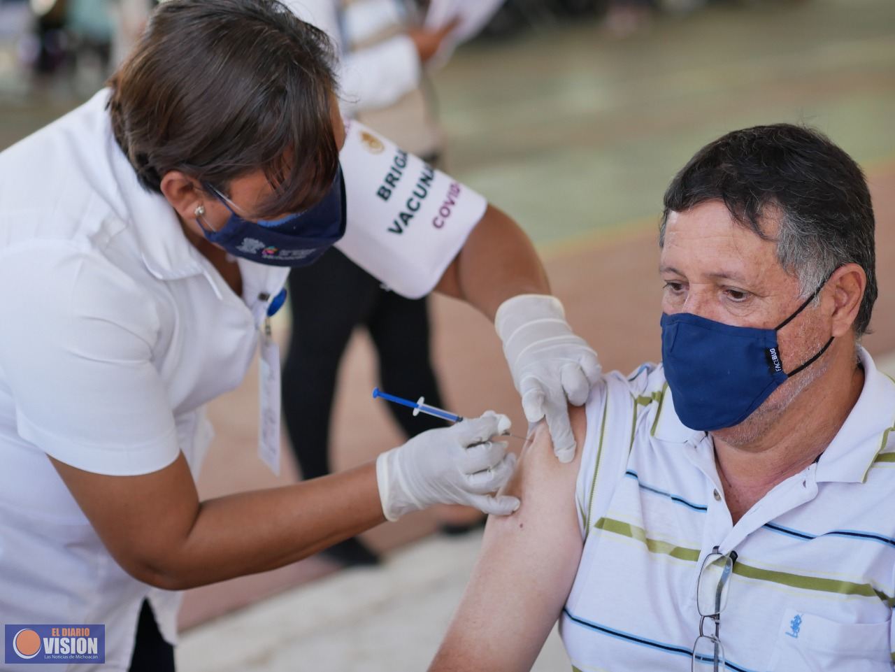 Inicia vacunación con CanSino en 48 municipios de Michoacán