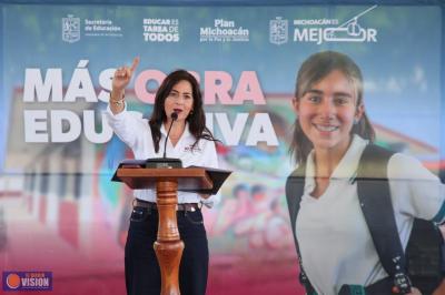Más de 2 mil mdp mejoran escuelas en todo Michoacán: Gabriela Molina