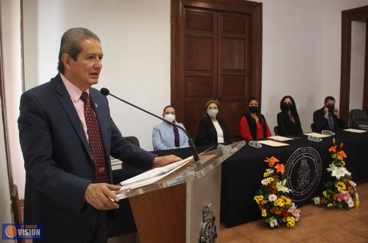 Celebran 38 aniversario del Archivo Municipal de Uruapan