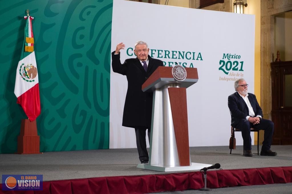 Festeja AMLO fallo de la Corte sobre consulta