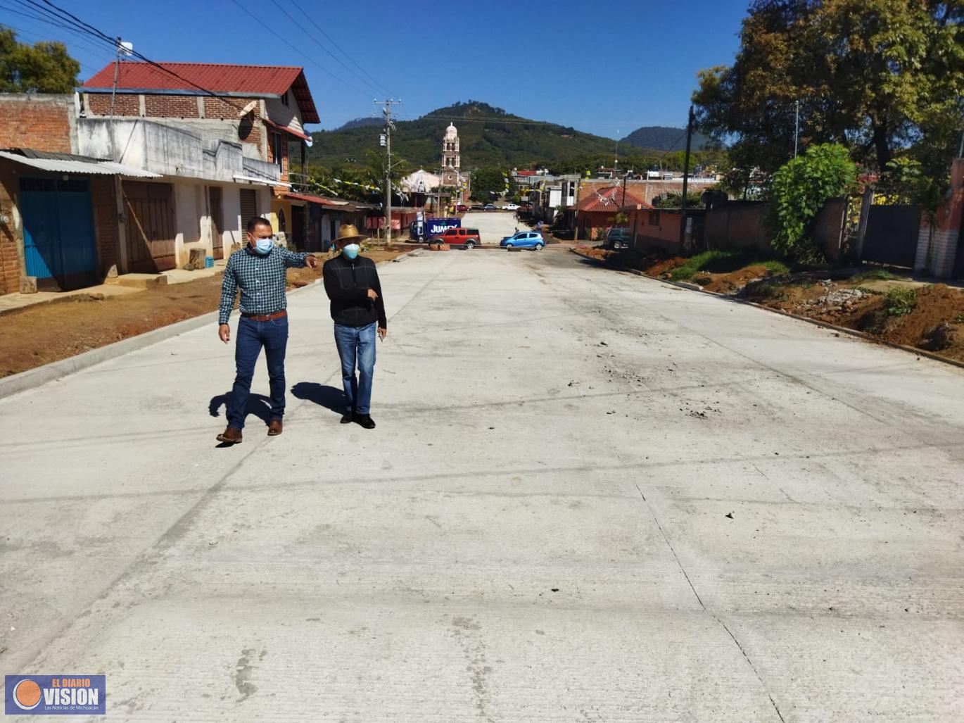 Gobierno municipal recupera 144 toneladas de cemento para Nuevo Zirosto
