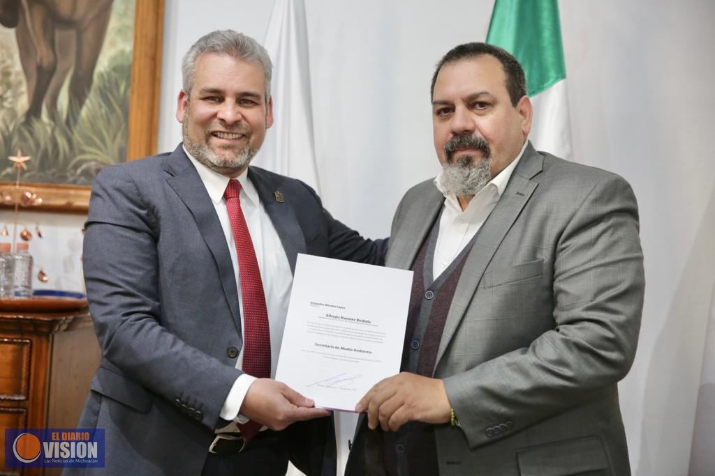 Entrega Bedolla nombramiento a secretarios de Medio Ambiente y de Desarrollo Urbano y Movilidad