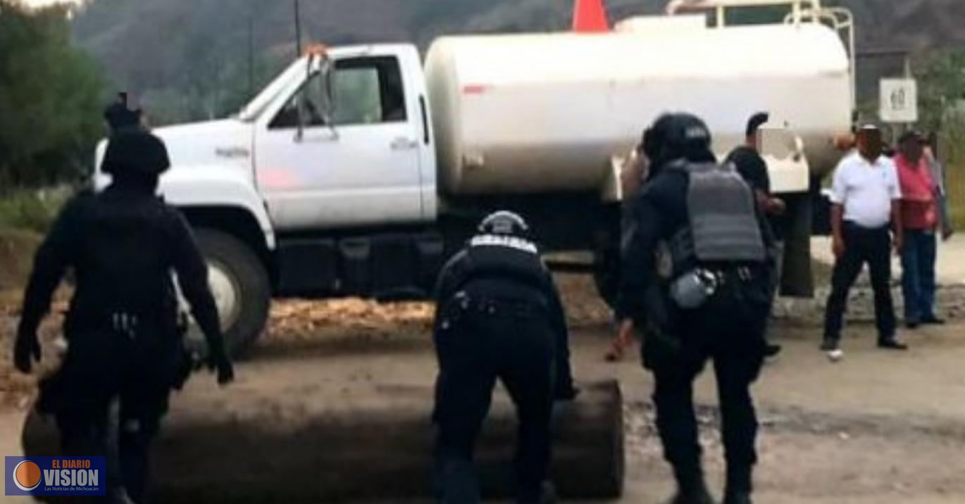 Fuerzas de seguridad mantienen el libre tránsito en carretera Tepalcatepec-Coalcomán