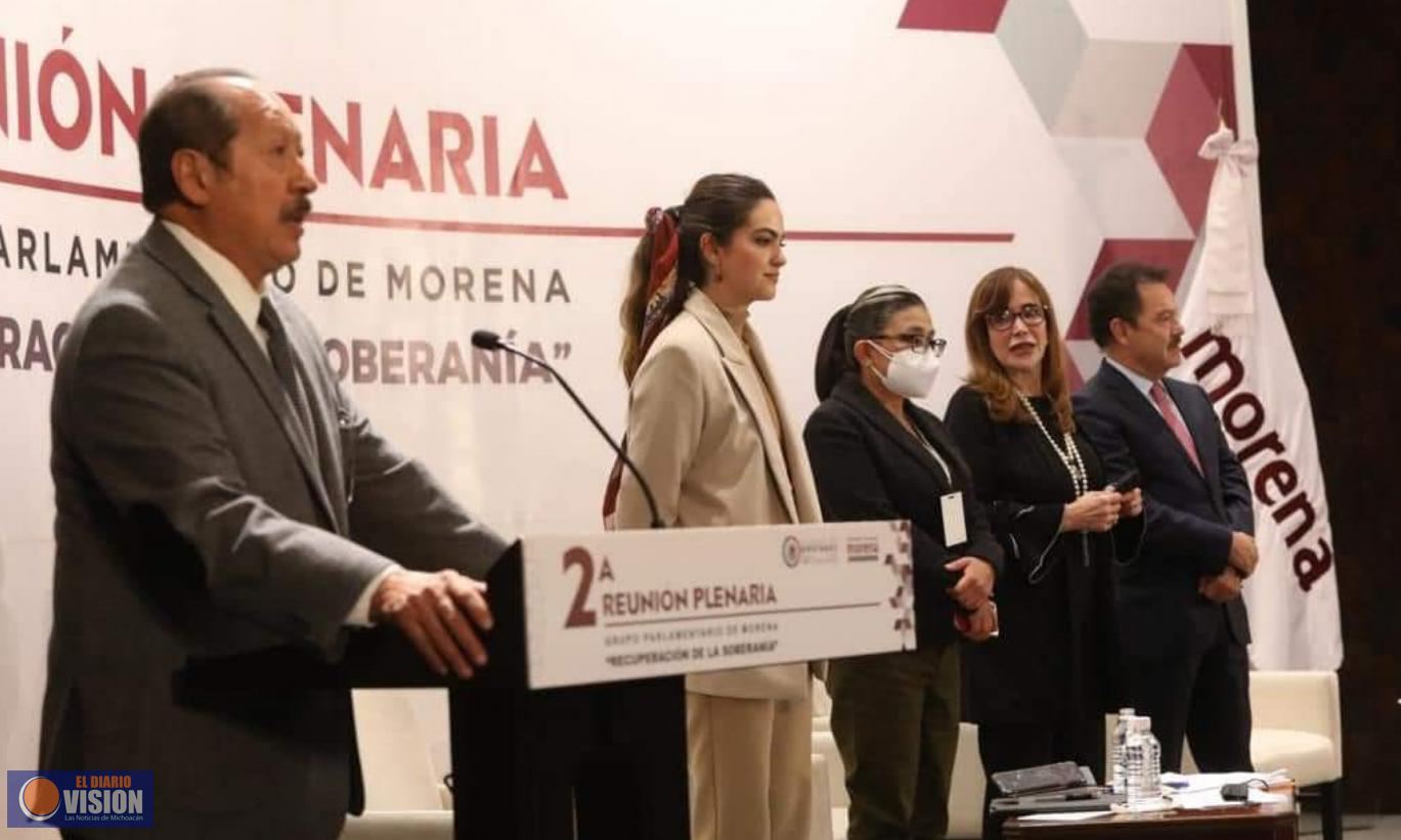 Leonel Godoy, asistió a la clausura de la Segunda Reunión Plenaria de MORENA