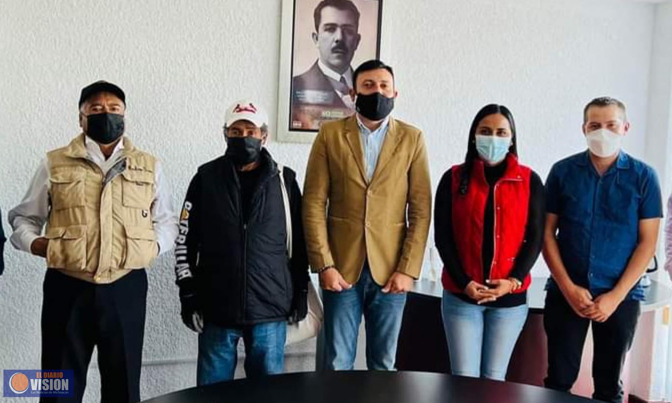 Mary Carmen Bernal se reunió con el Director del CECYTEM y el Director del IVEM