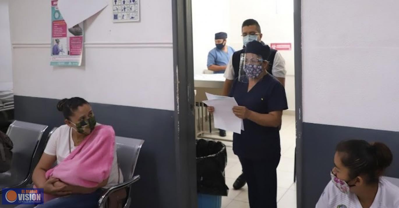 Continúan servicios de consulta y laboratorio en Centro de Salud de Morelia