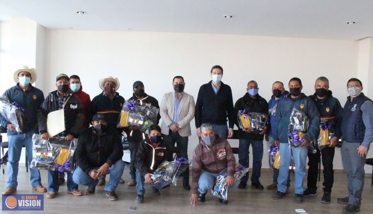 Con entrega de insumos, garantizan seguridad laboral a trabajadores del ayuntamiento
