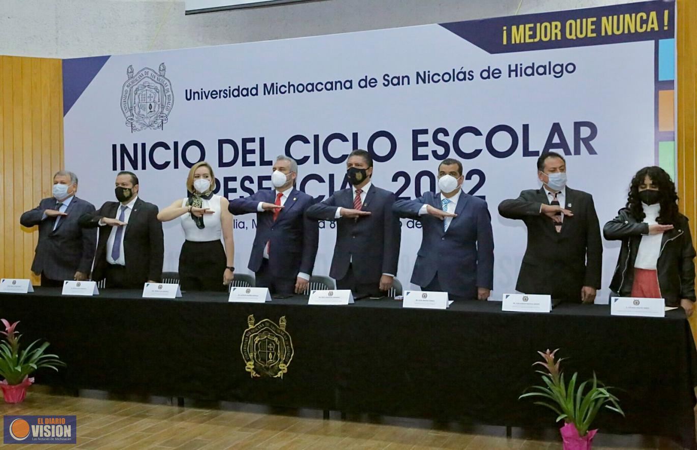 Reconoce Gobierno de Michoacán a UMSNH por regresar a clases presenciales