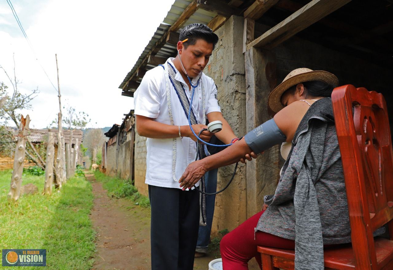 Auxiliares de salud, mejoran calidad de vida a comunidades alejadas