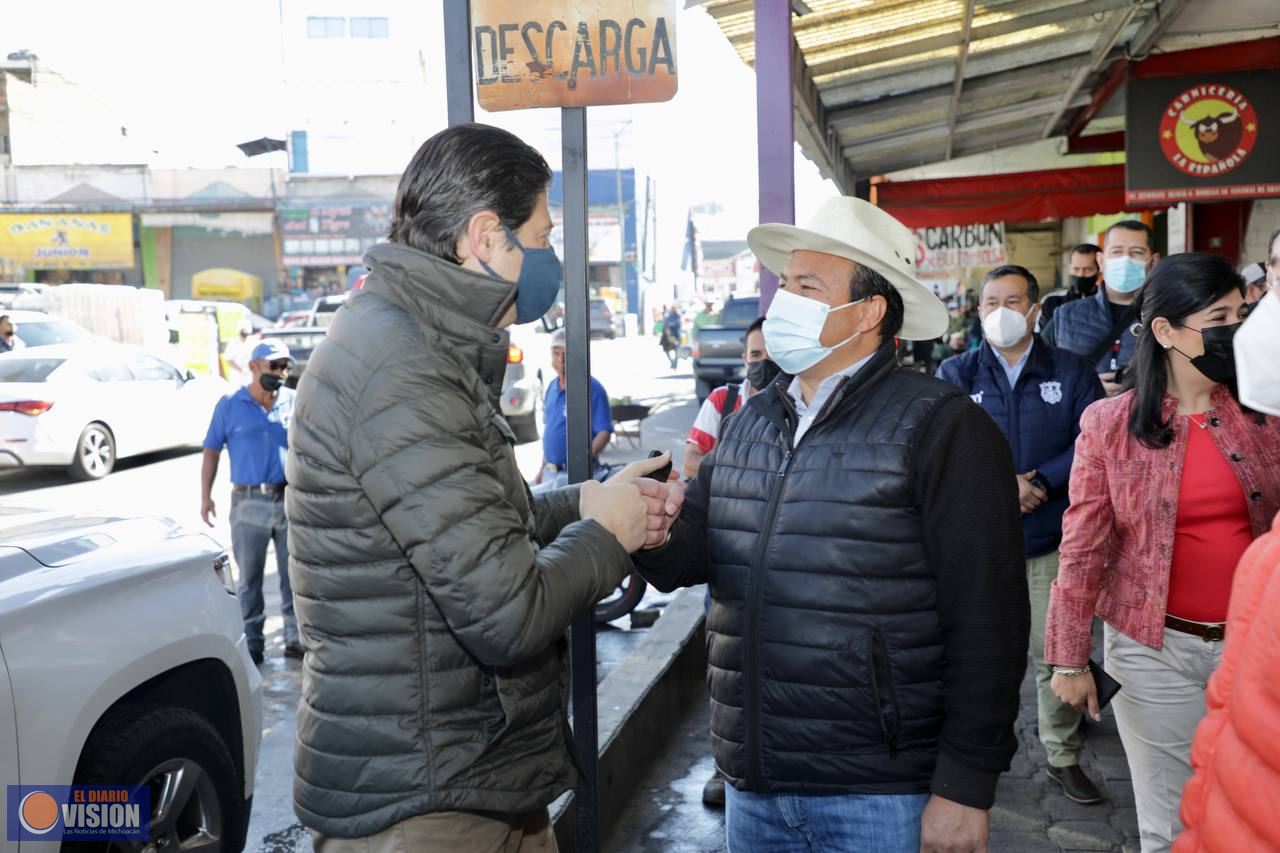 Locatarios y Gobierno Municipal van por el ordenamiento del Mercado de Abastos