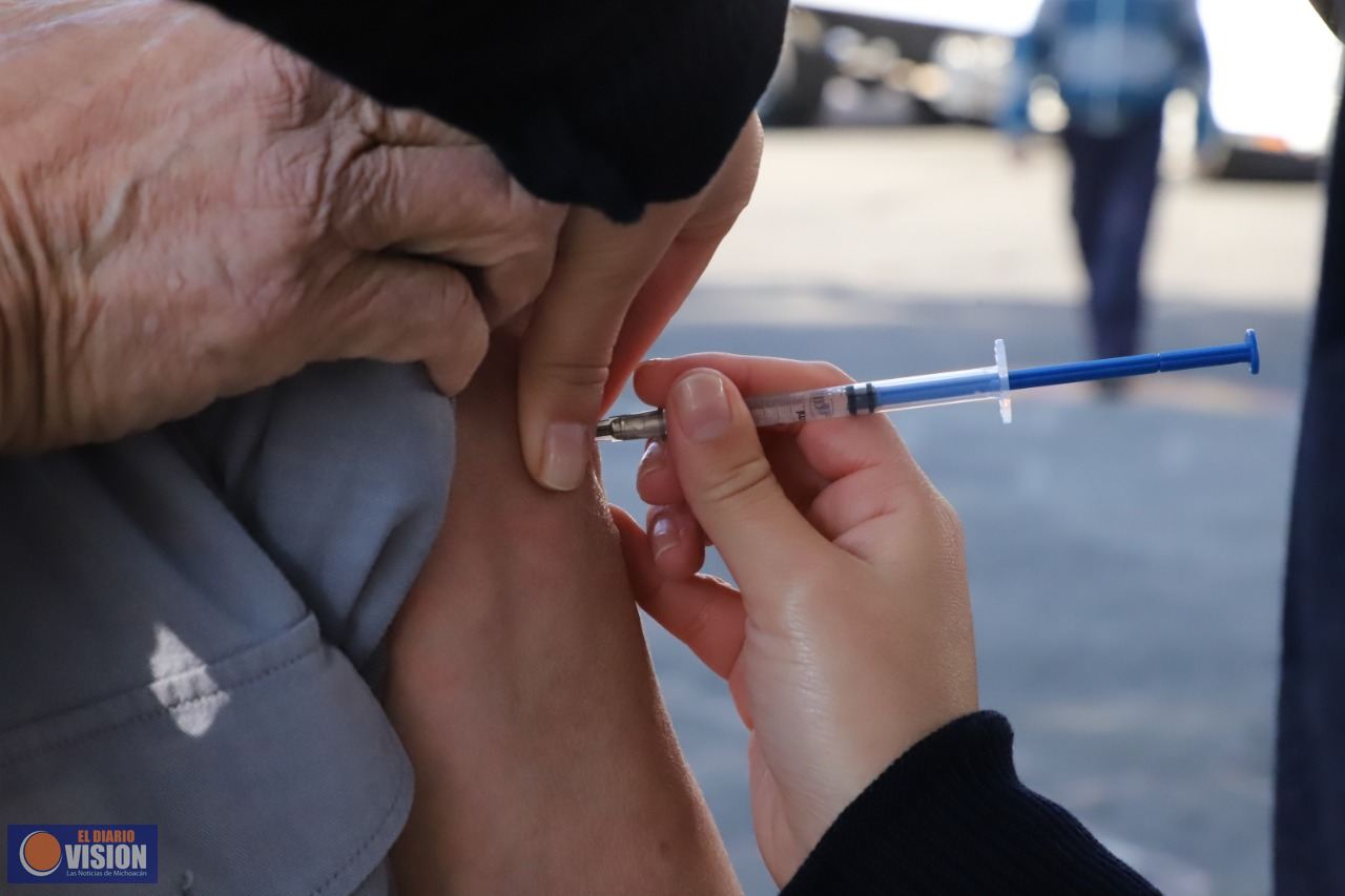 Registra Michoacán avance del 90 por ciento en vacunación contra influenza