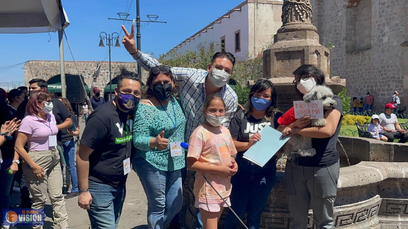 Peludos encontraron hogar en el Mascota Fest del PVEM en Morelia