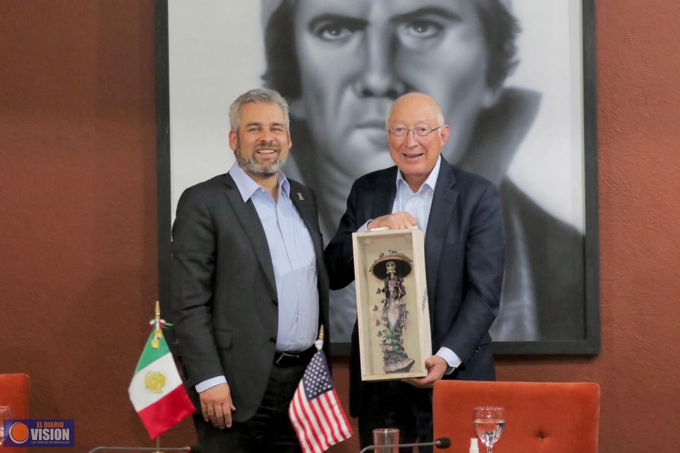Bedolla expone potencial económico de Michoacán a embajador de Estados Unidos en México