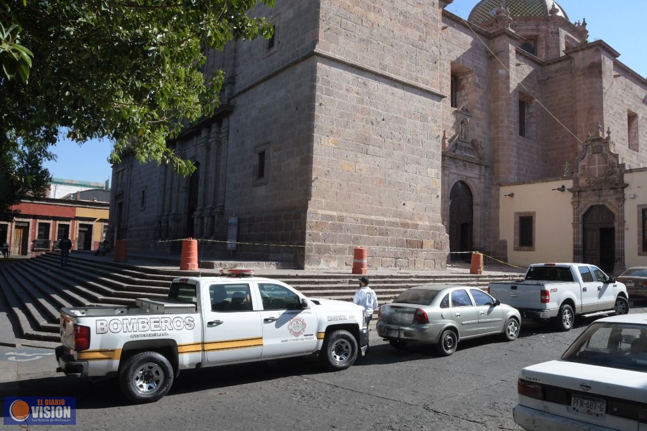 Atiende Gobierno Municipal desprendimiento de lámpara en inmueble del Centro de Morelia