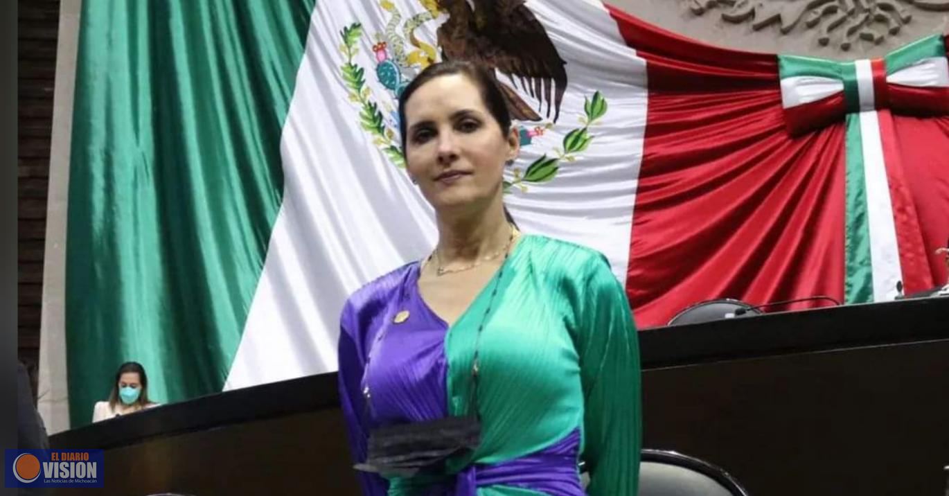 Macarena Chávez Flores, a favor de la Ley General de Movilidad y Seguridad Vial.