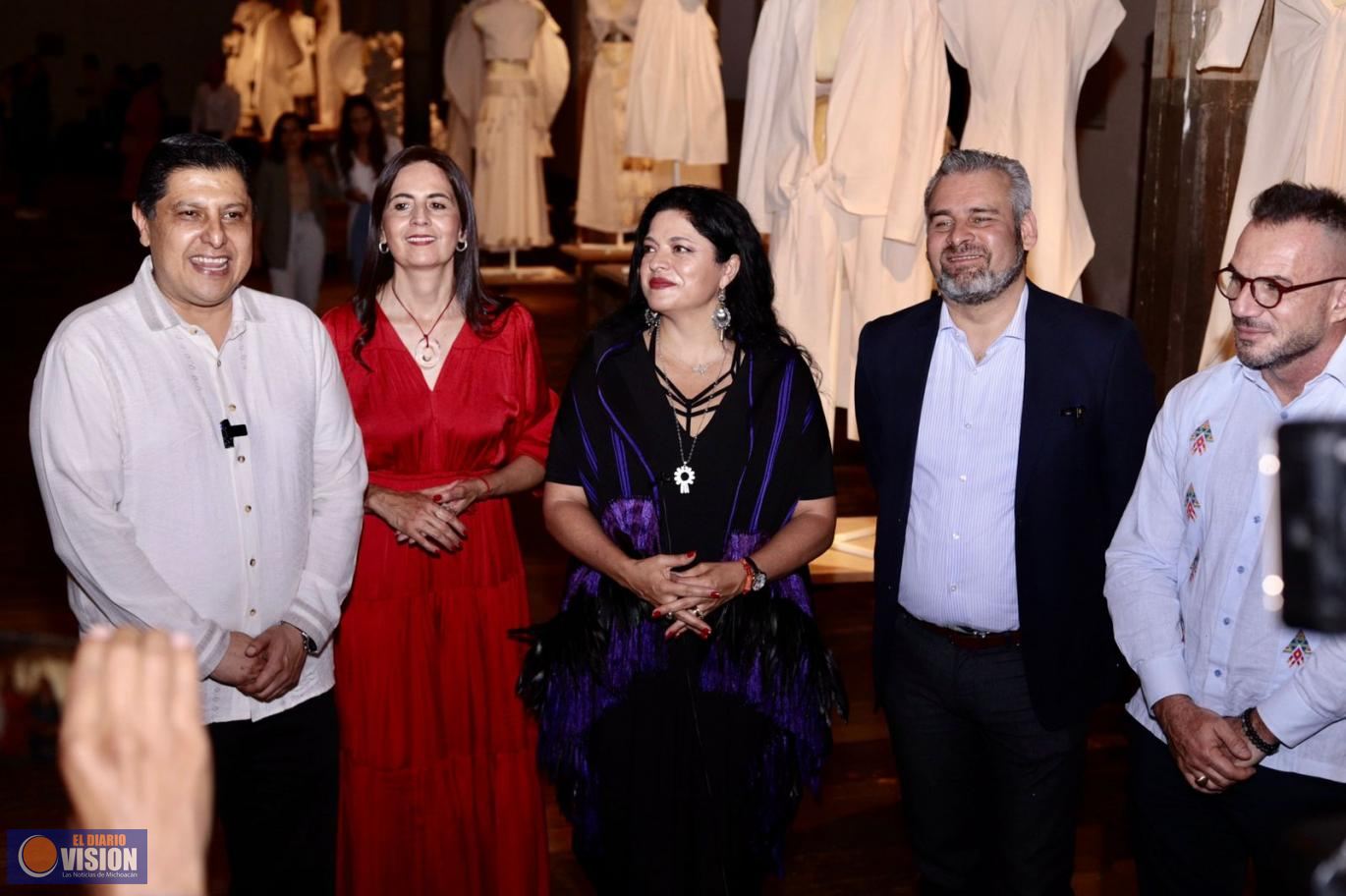 Unesco inicia proceso para declarar Tianguis Artesanal patrimonio de la humanidad 
