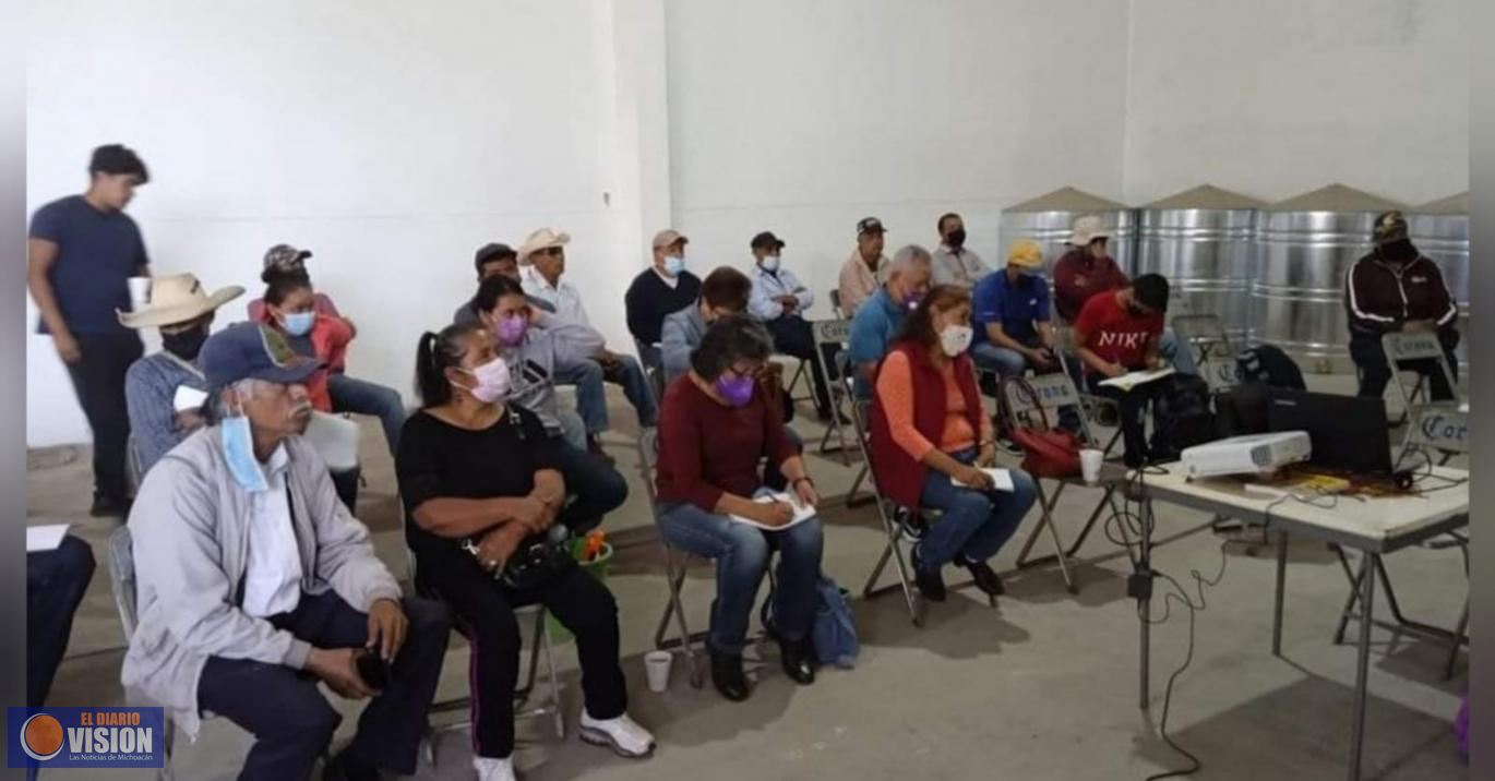 Con capacitación a productores, Luis Felipe León Balbanera busca beneficiar al campo 